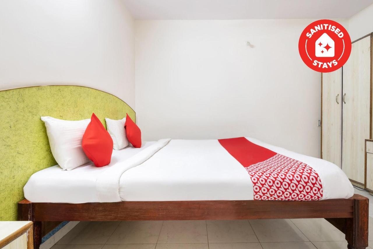 Oyo 16123 Chandana Deluxe Bangalore Exterior photo