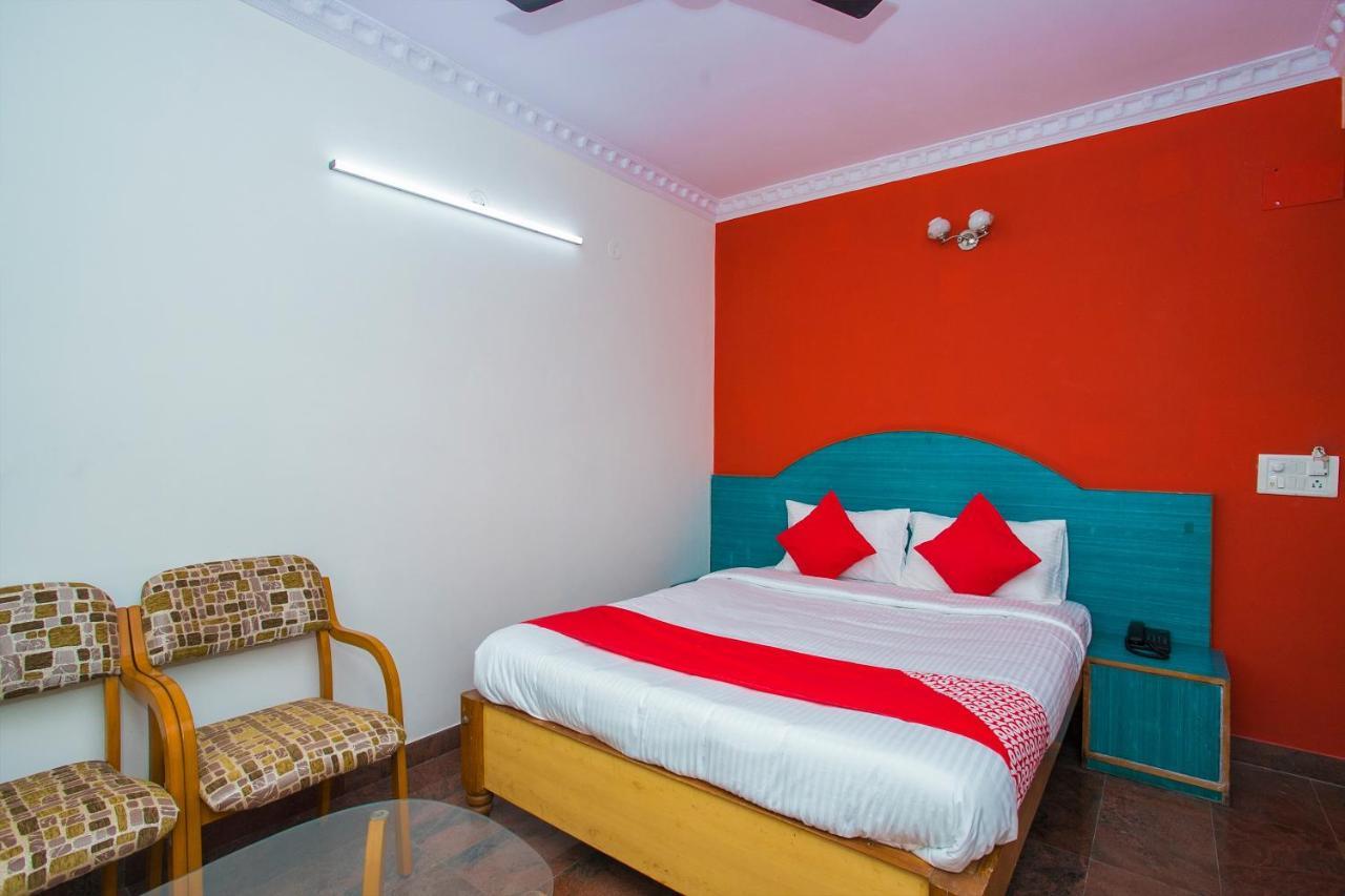 Oyo 16123 Chandana Deluxe Bangalore Exterior photo